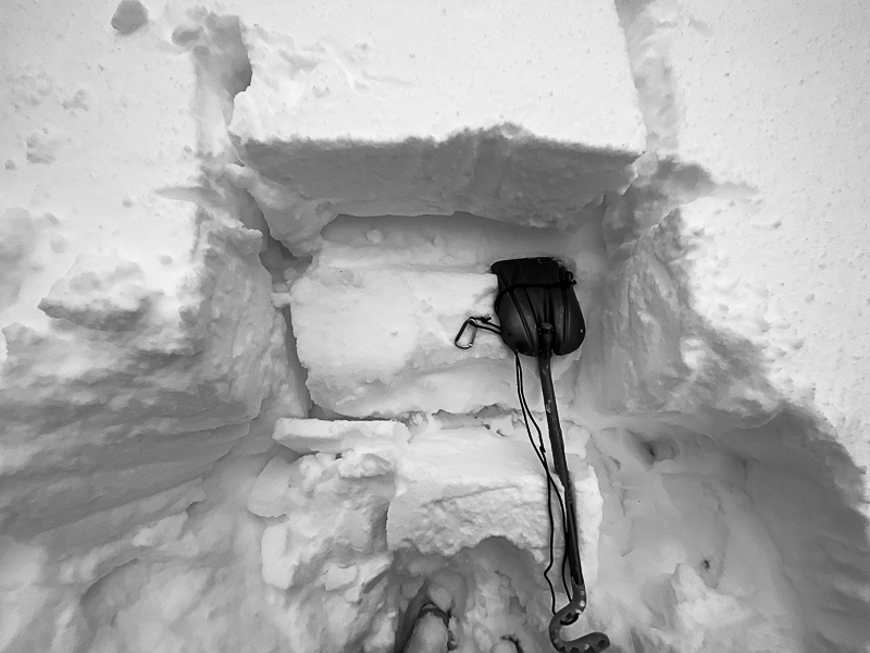 ECTP11 Q2 on sw aspect 7650' failed at base of storm snow at facet interface no suncrust here.