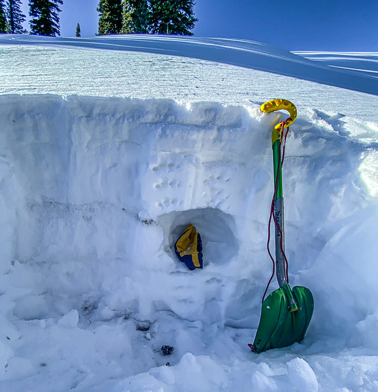Snow pit 