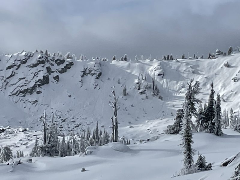 Old Avalanches from early December warmup.