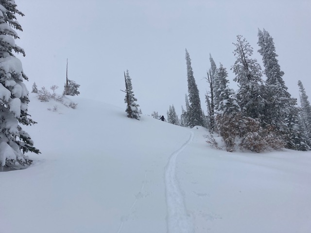 Ski touring Granite Mt