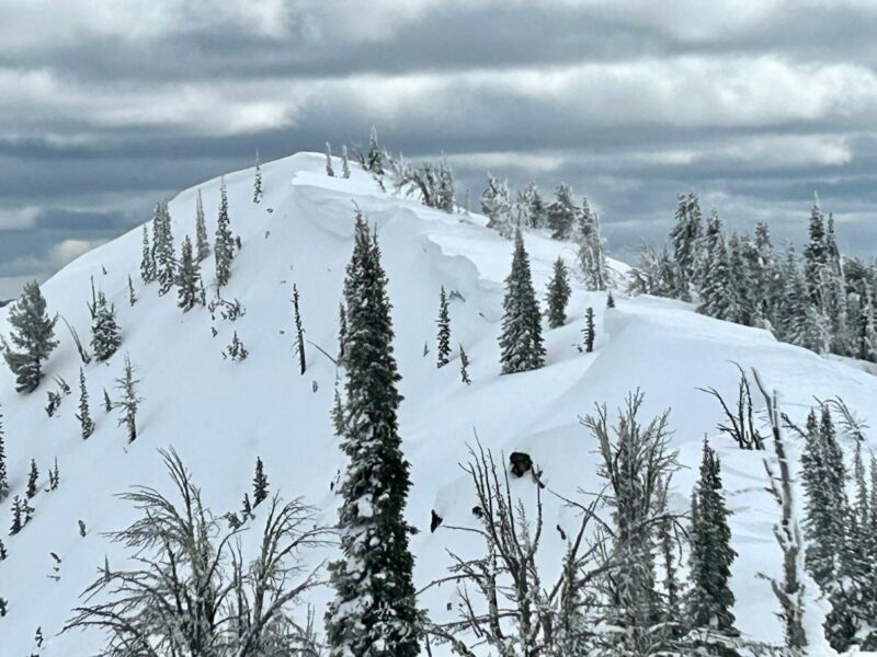 E and NE aspects on Jug showed no recent avalanches as of Saturday afternoon.